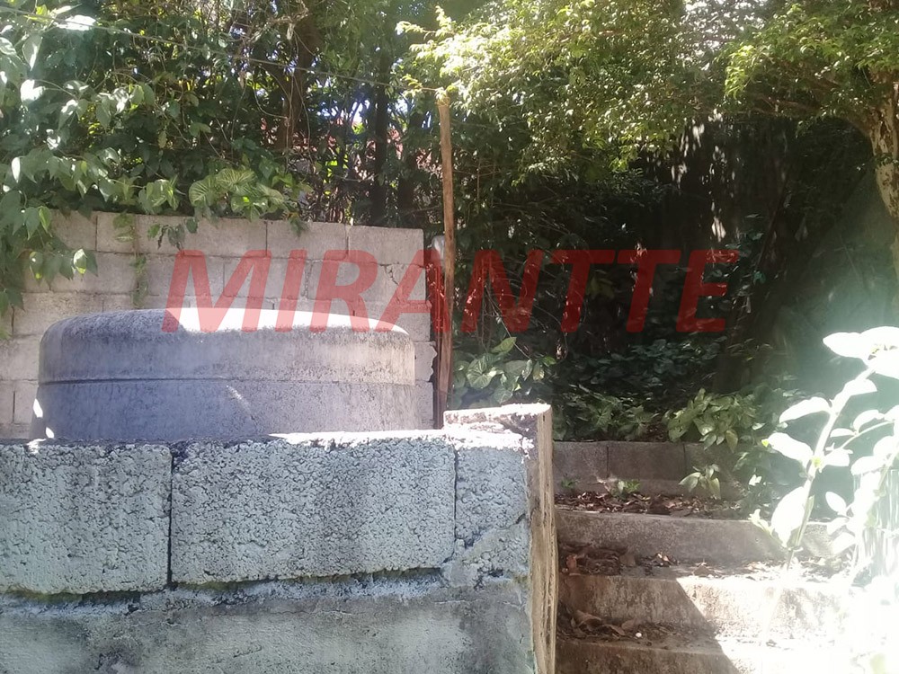 Terreno de 900m² com 2 quartos em Casa Verde