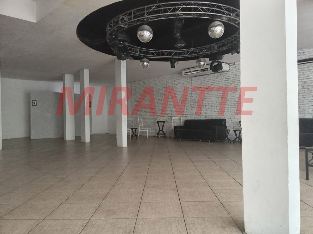 Comercial de 250m² em Horto Florestal