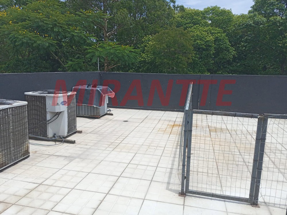 Comercial de 250m² em Horto Florestal
