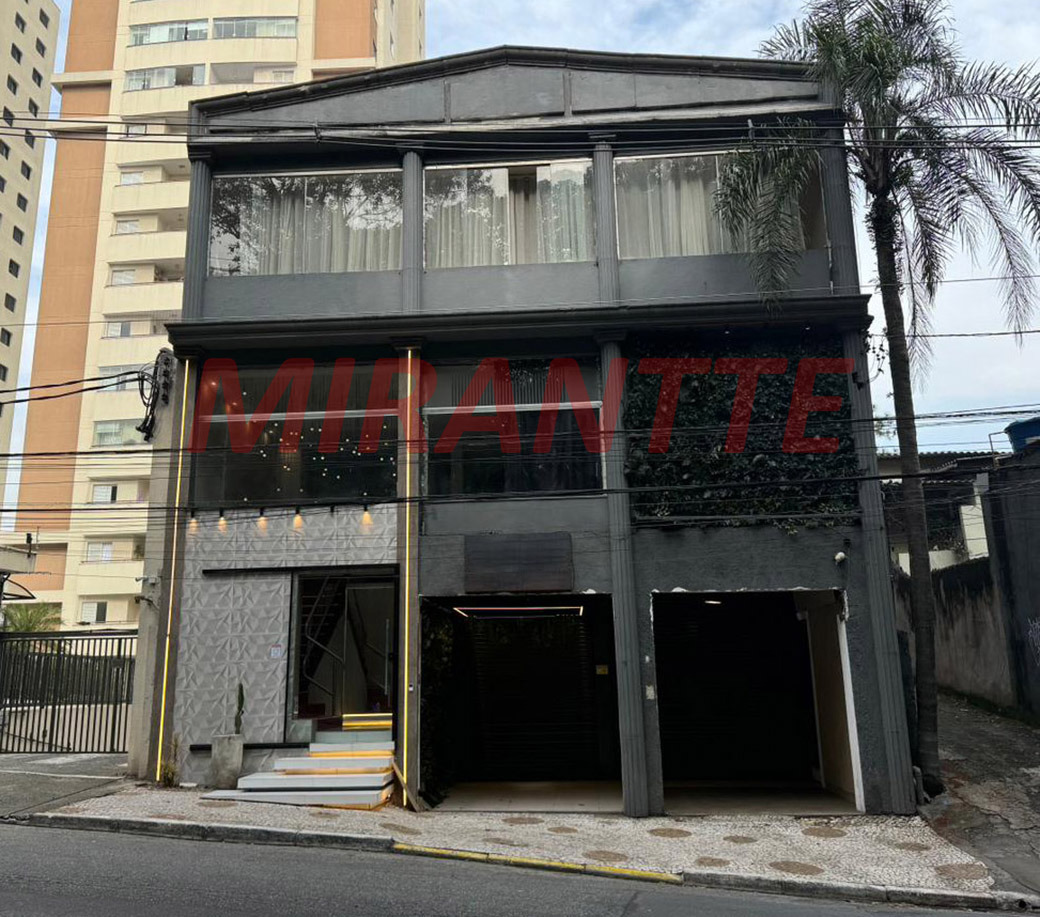 Comercial de 250m² em Horto Florestal