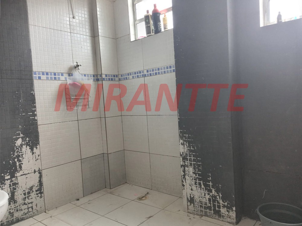 Comercial de 250m² em Horto Florestal