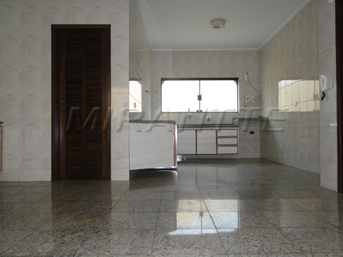 Sobrado de 365m² com 4 quartos em Jardim São Bento
