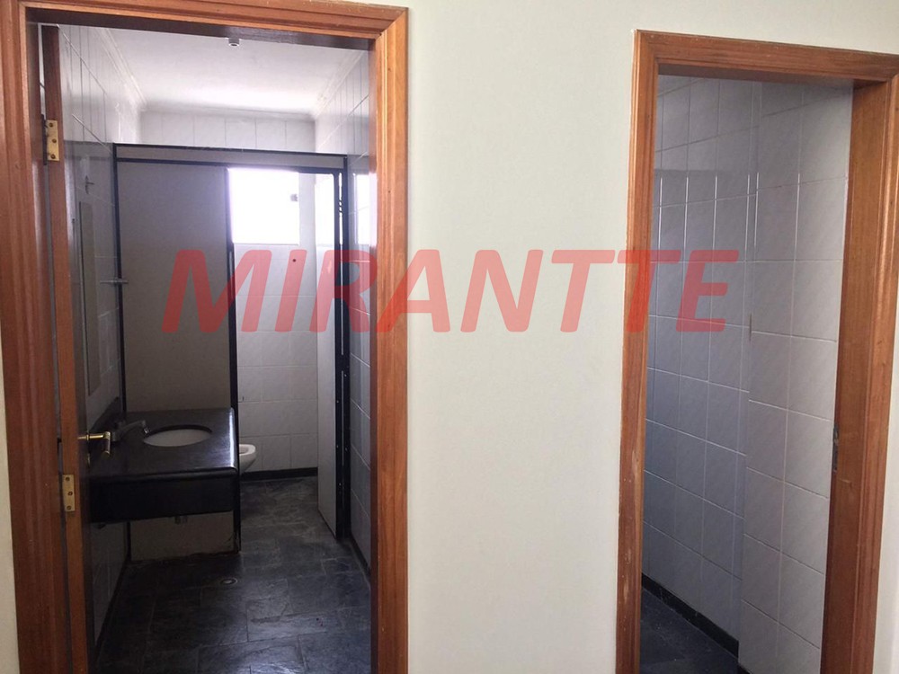 Comercial de 1454m² em Santana