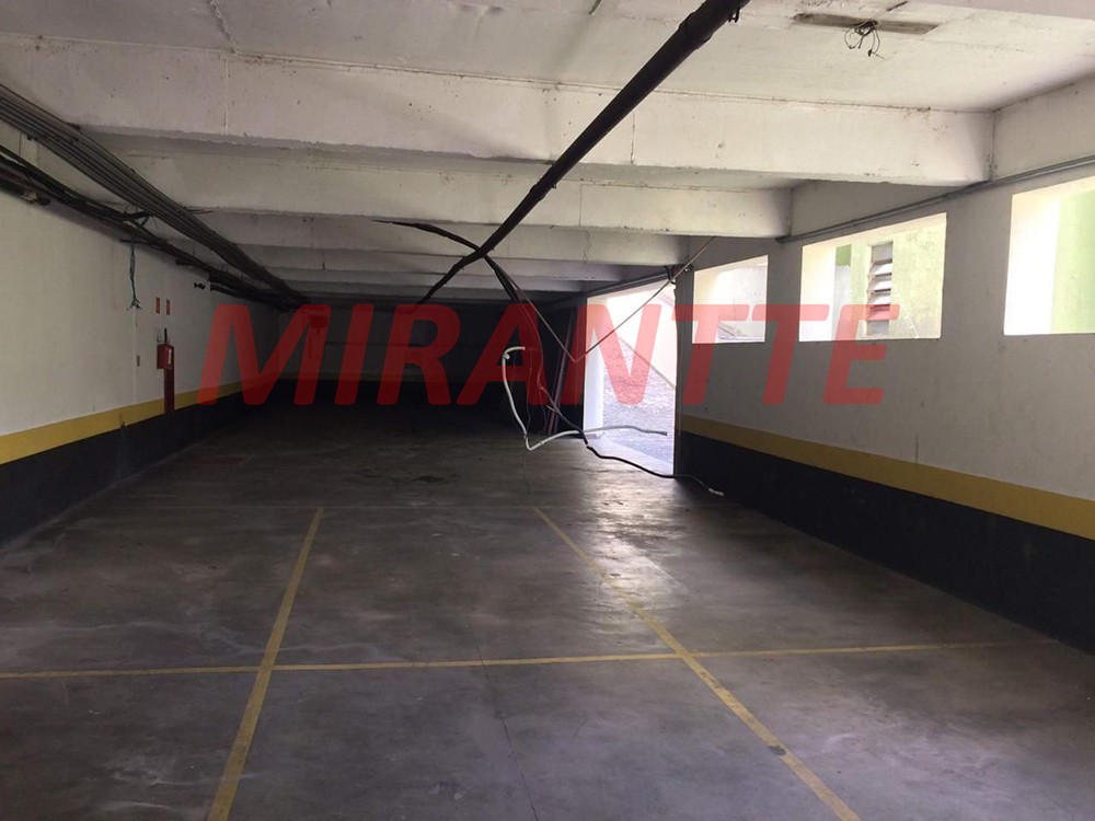 Comercial de 1454m² em Santana