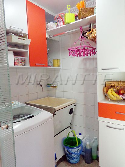 Cond. fechado de 160m² com 3 quartos em Santa Terezinha