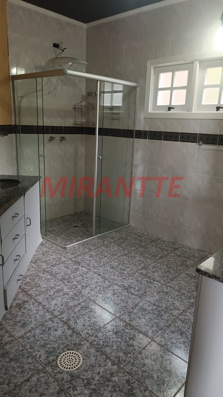 Sobrado de 425m² com 4 quartos em Serra Da Cantareira