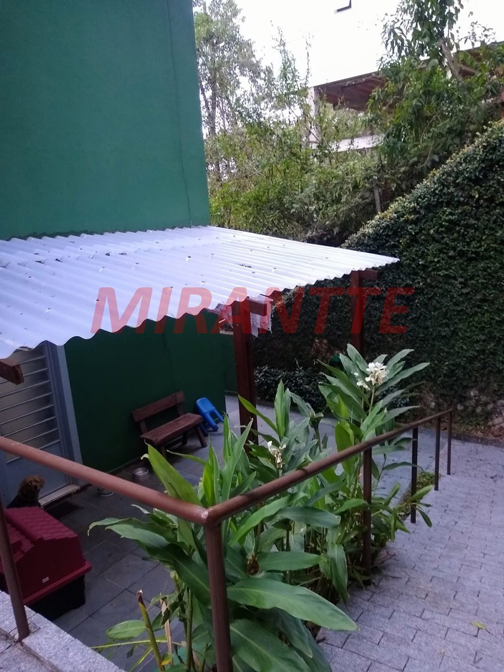 Sobrado de 425m² com 4 quartos em Serra Da Cantareira