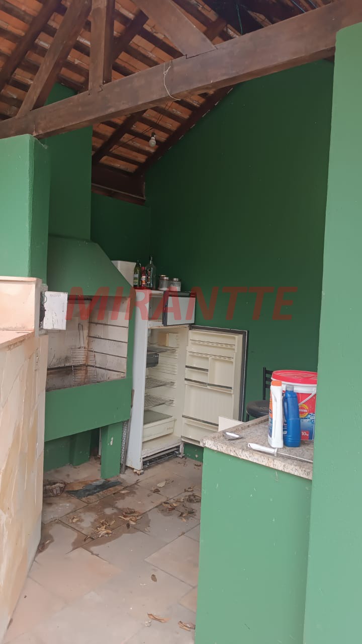 Sobrado de 425m² com 4 quartos em Serra Da Cantareira