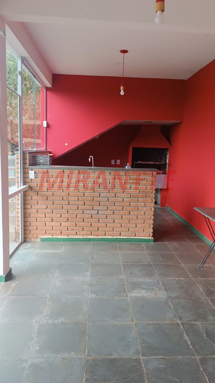Sobrado de 425m² com 4 quartos em Serra Da Cantareira