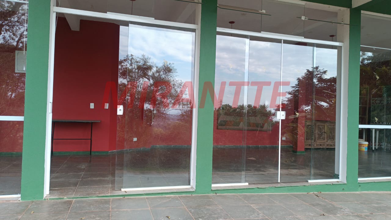 Sobrado de 425m² com 4 quartos em Serra Da Cantareira