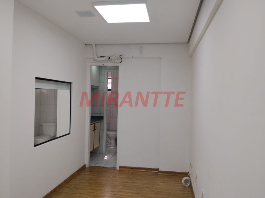 Comercial de 42m² em Santana