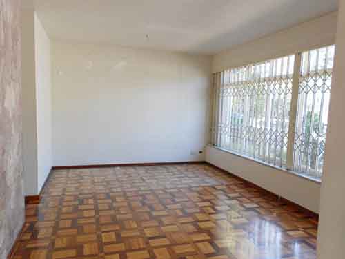 Sobrado de 200m² com 5 quartos em Jardim São Bento