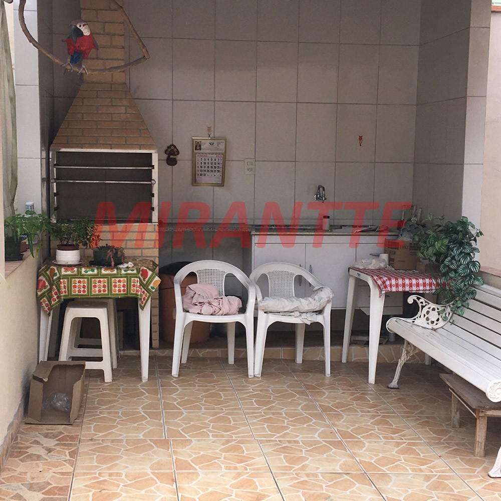 Sobrado de 190m² com 3 quartos em Santana
