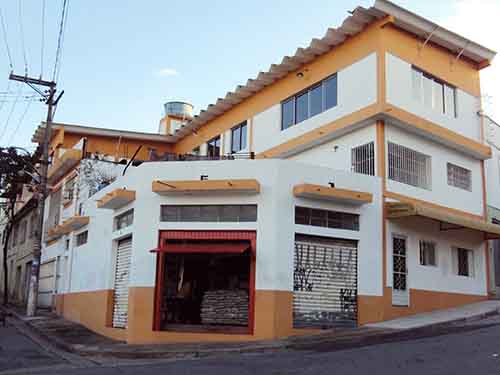 Comercial de 300m² em Vila Herminia