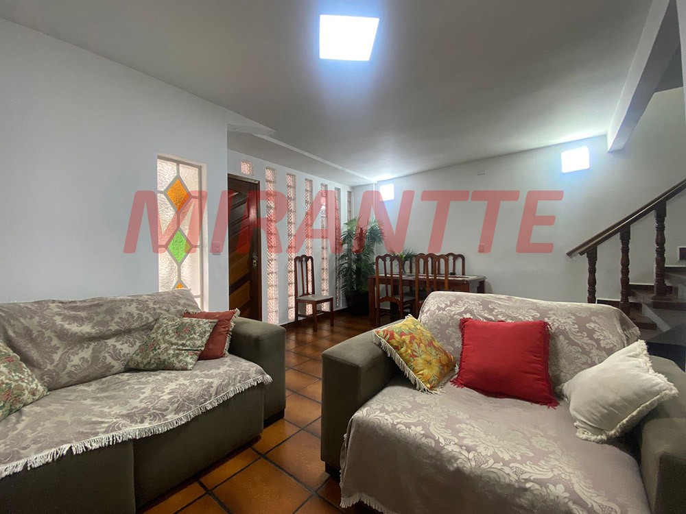 Sobrado de 145m² com 3 quartos em Jaçana