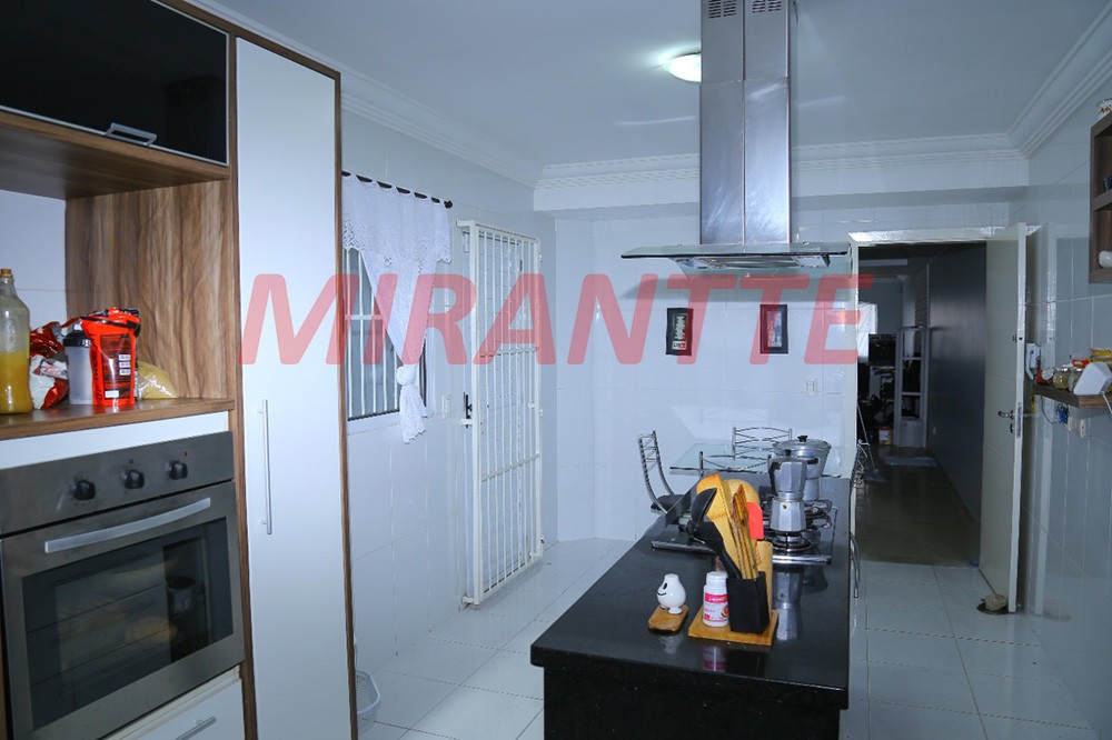 Sobrado de 184.84m² com 3 quartos em Parque Peruche