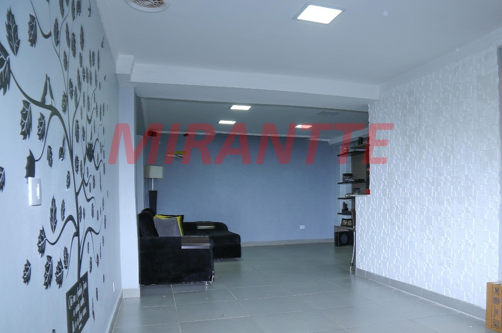Sobrado de 184.84m² com 3 quartos em Parque Peruche