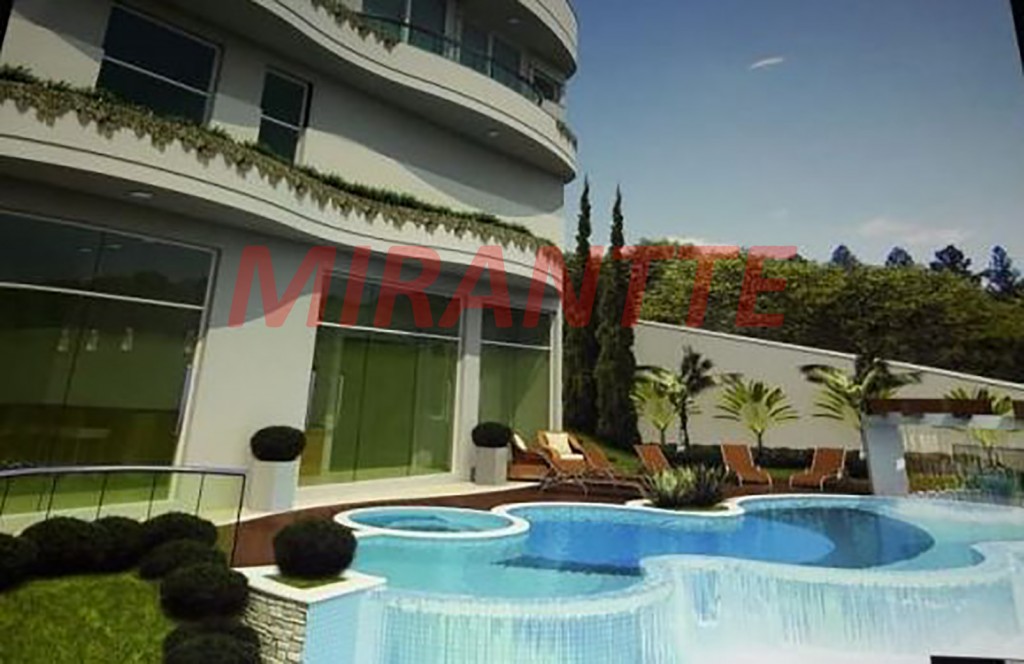 Terreno de 1080m² em Serra da Cantareira