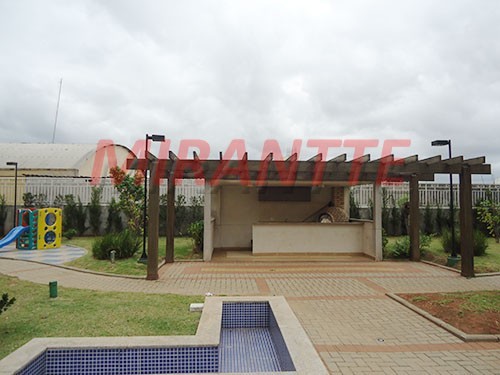 Apartamento com 3 quartos em Vila Guilherme