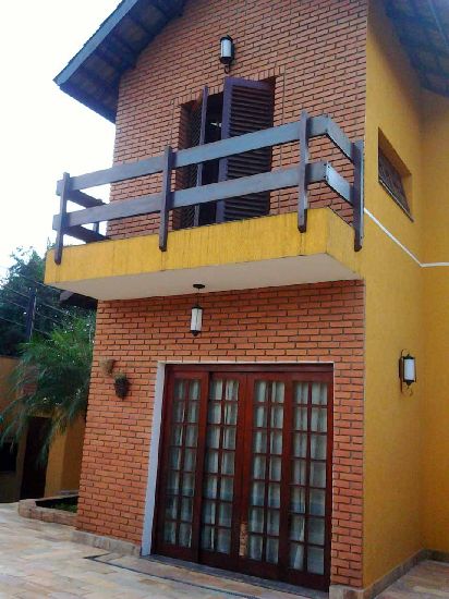 Sobrado de 250m² com 4 quartos em Tucuruvi