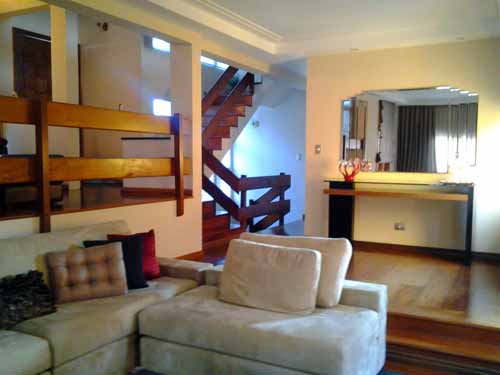 Sobrado de 250m² com 4 quartos em Tucuruvi