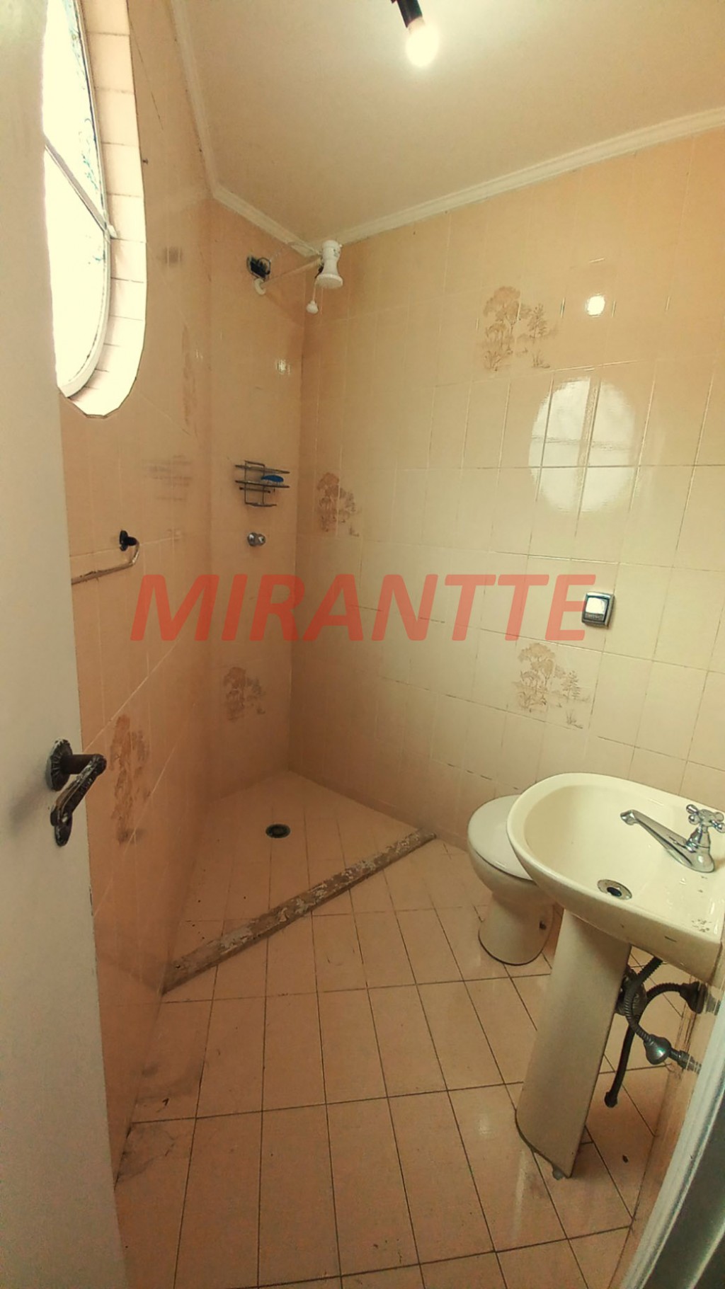 Sobrado de 128m² com 3 quartos em Jardim Tremembé
