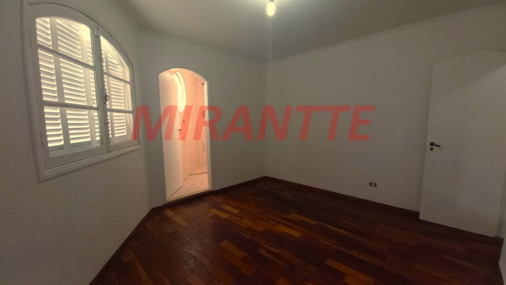 Sobrado de 128m² com 3 quartos em Jardim Tremembé
