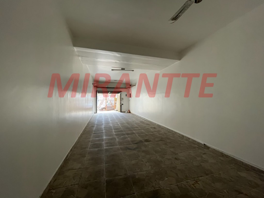 Sobrado de 158m² com 3 quartos em Água Fria