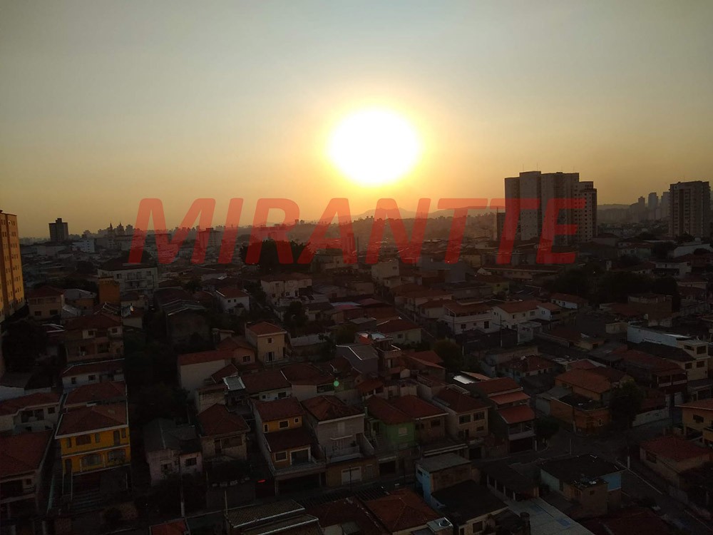 Apartamento de 50m² com 2 quartos em Santa Teresinha