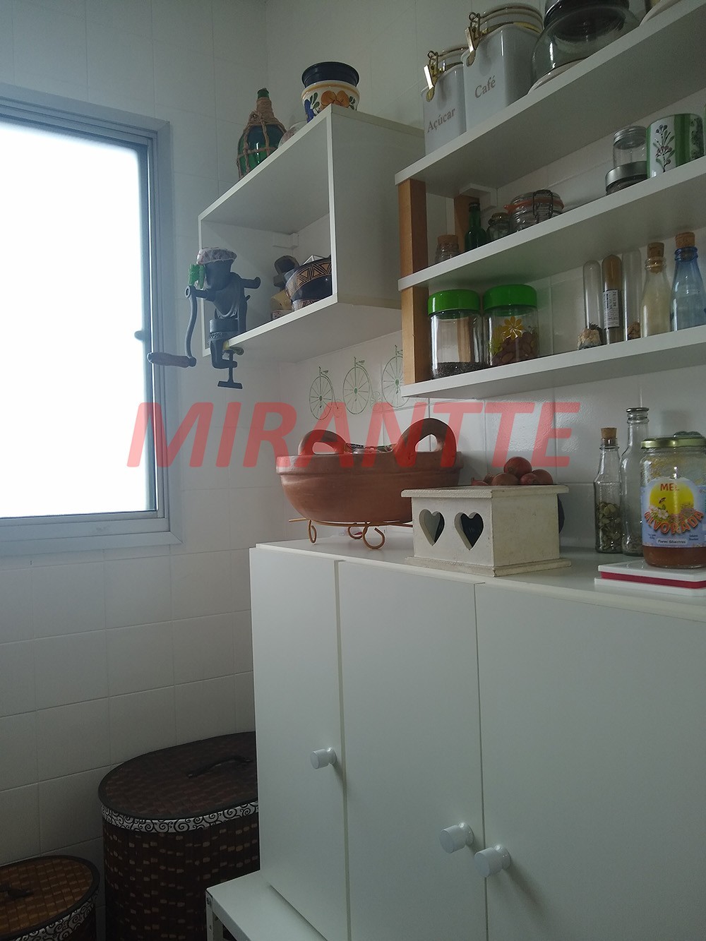 Apartamento de 50m² com 2 quartos em Santa Teresinha