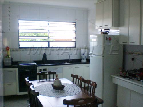 Sobrado de 154m² com 3 quartos em Santa Teresinha