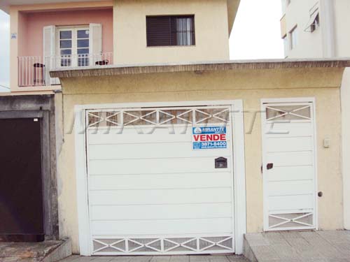Sobrado de 154m² com 3 quartos em Santa Teresinha