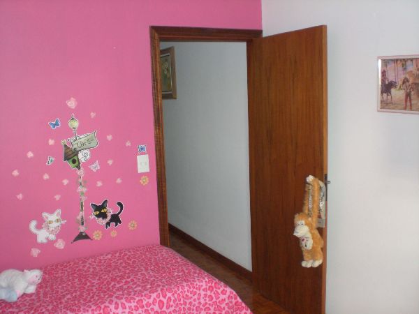 Sobrado de 154m² com 3 quartos em Santa Teresinha