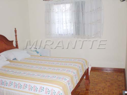 Sobrado de 154m² com 3 quartos em Santa Teresinha