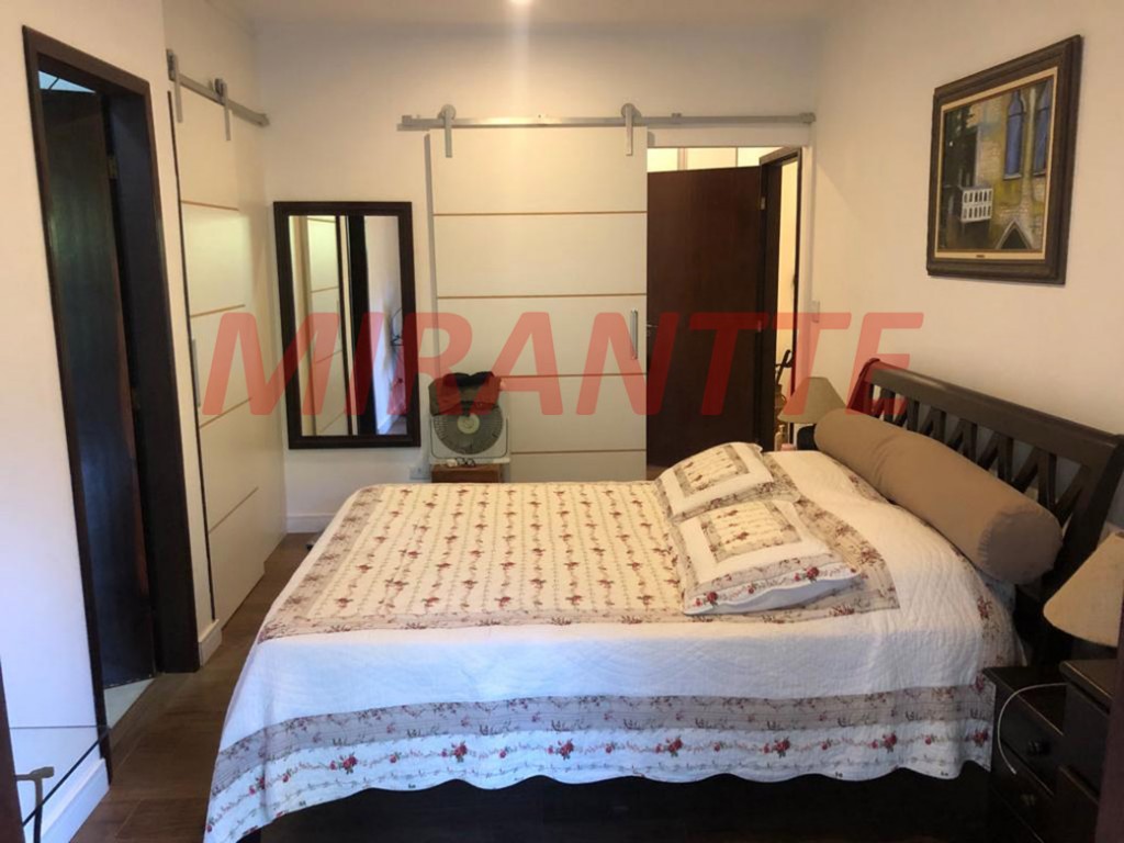 Sobrado de 269m² com 3 quartos em Serra da Cantareira