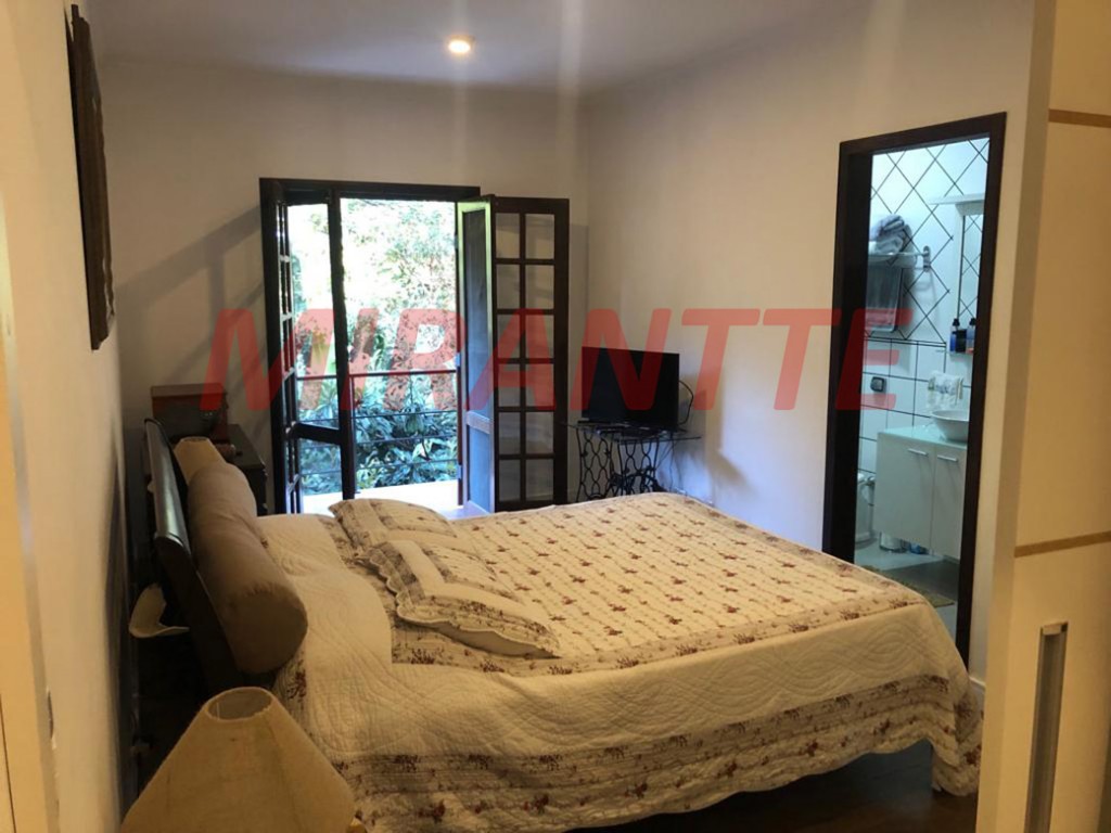 Sobrado de 269m² com 3 quartos em Serra da Cantareira