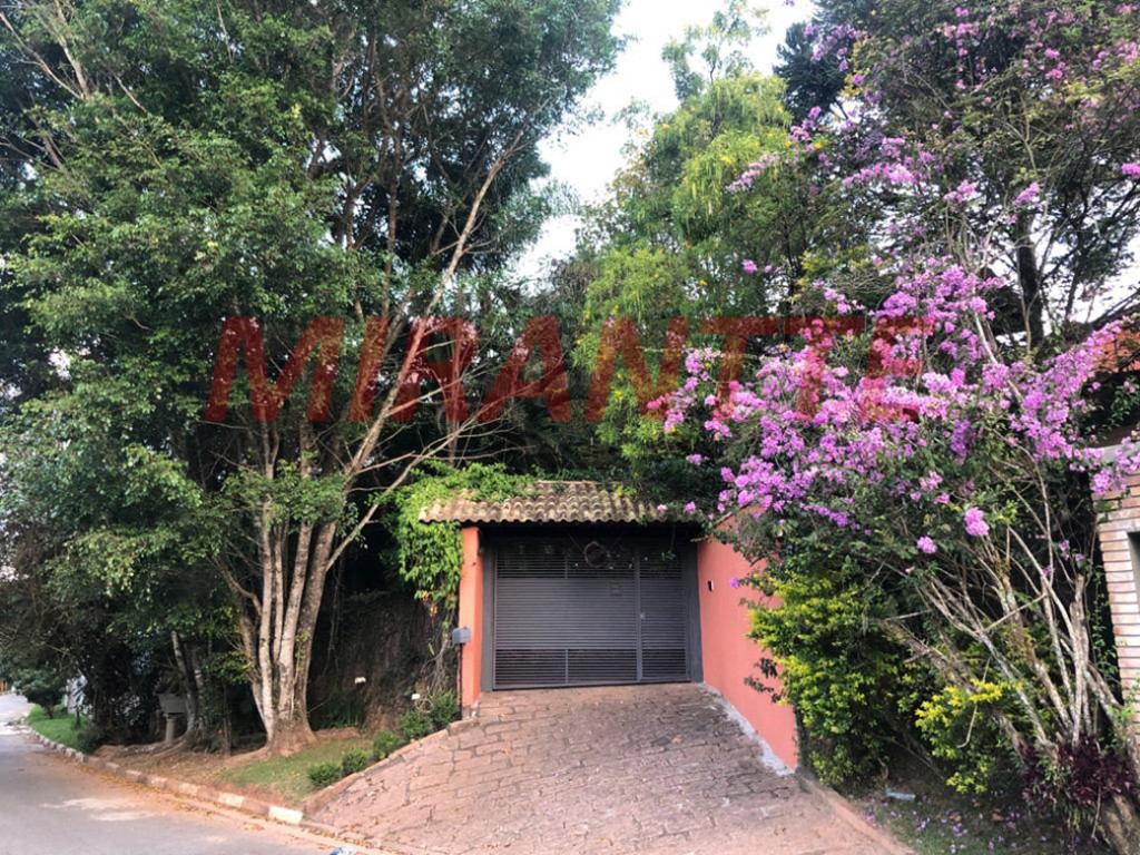 Sobrado de 269m² com 3 quartos em Serra da Cantareira