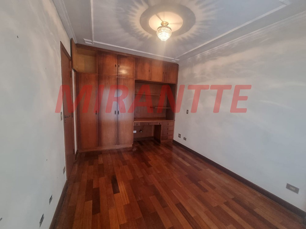 Apartamento de 210m² com 4 quartos em Santana