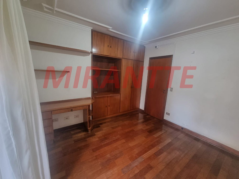 Apartamento de 210m² com 4 quartos em Santana