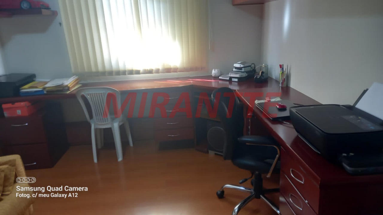 Sobrado de 211m² com 4 quartos em Tremembe