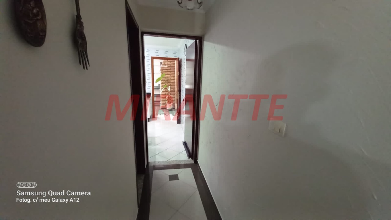 Sobrado de 211m² com 4 quartos em Tremembe