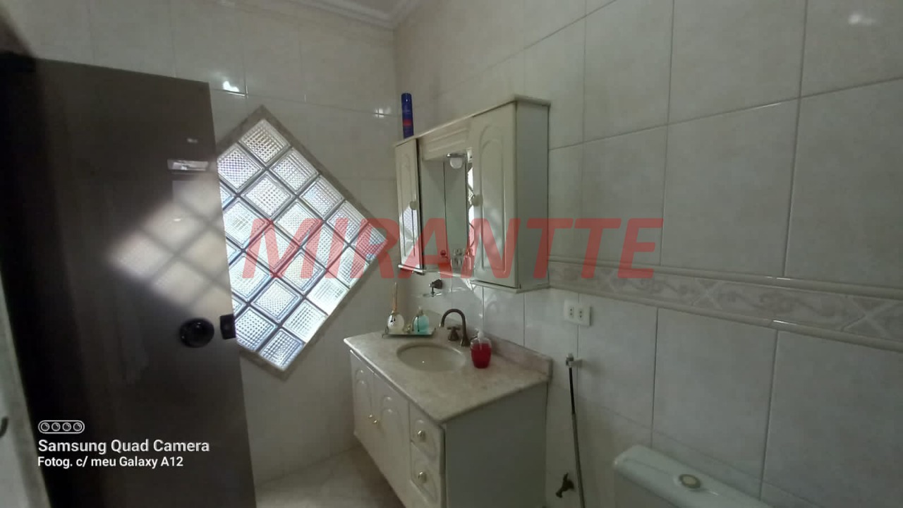 Sobrado de 211m² com 4 quartos em Tremembe