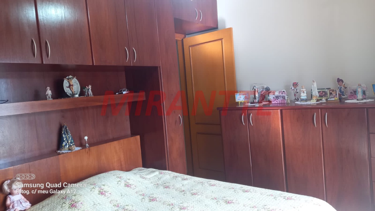 Sobrado de 211m² com 4 quartos em Tremembe