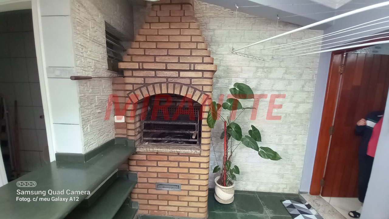 Sobrado de 211m² com 4 quartos em Tremembe