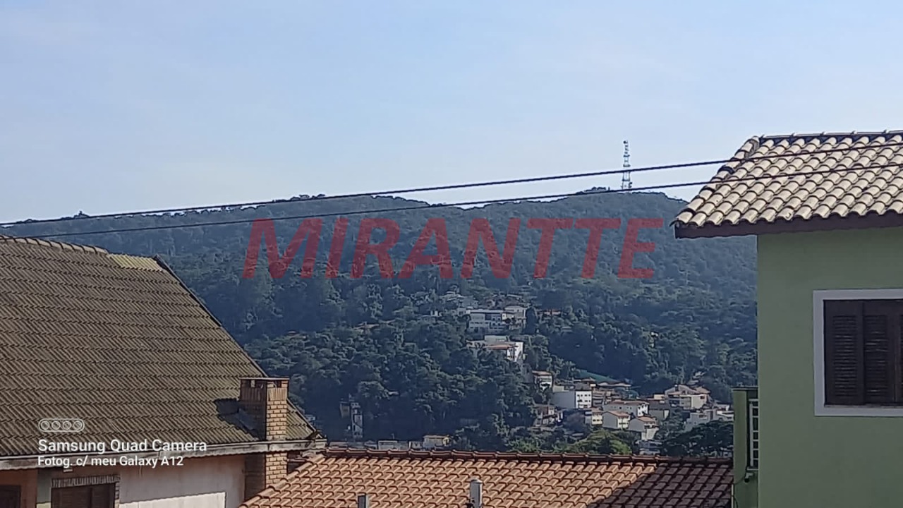 Sobrado de 211m² com 4 quartos em Tremembe