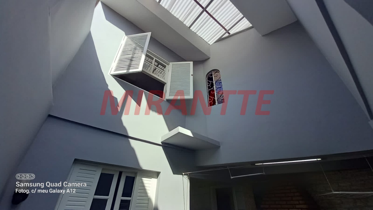 Sobrado de 211m² com 4 quartos em Tremembe