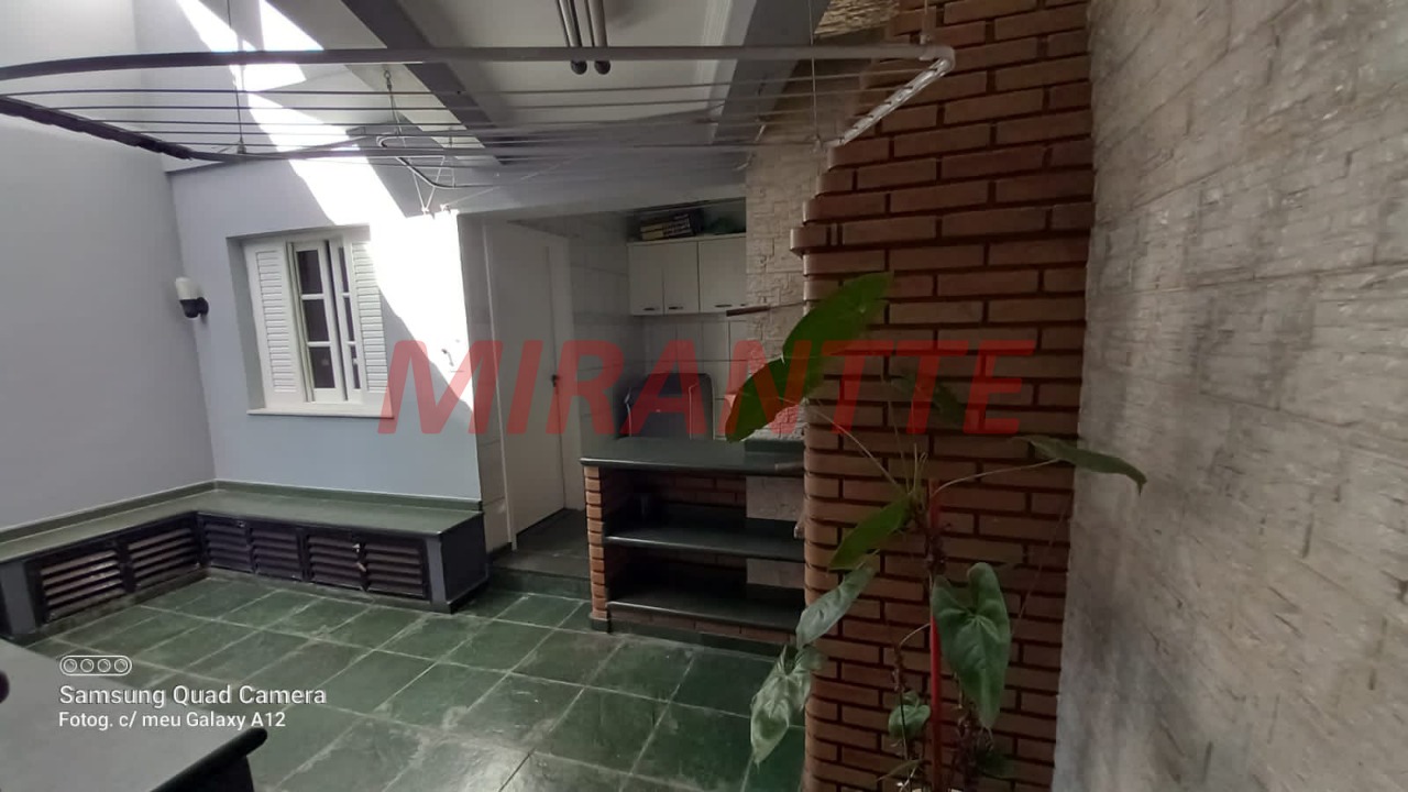 Sobrado de 211m² com 4 quartos em Tremembe