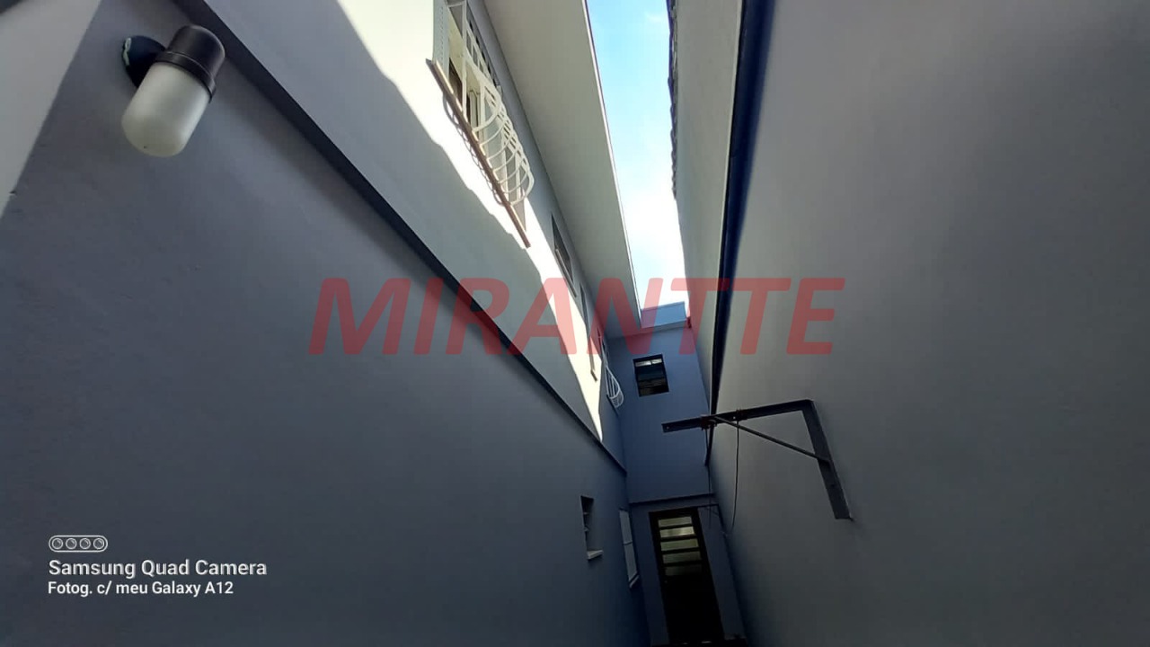 Sobrado de 211m² com 4 quartos em Tremembe