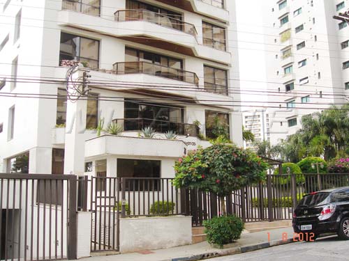 Apartamento de 240m² com 4 quartos em Santana