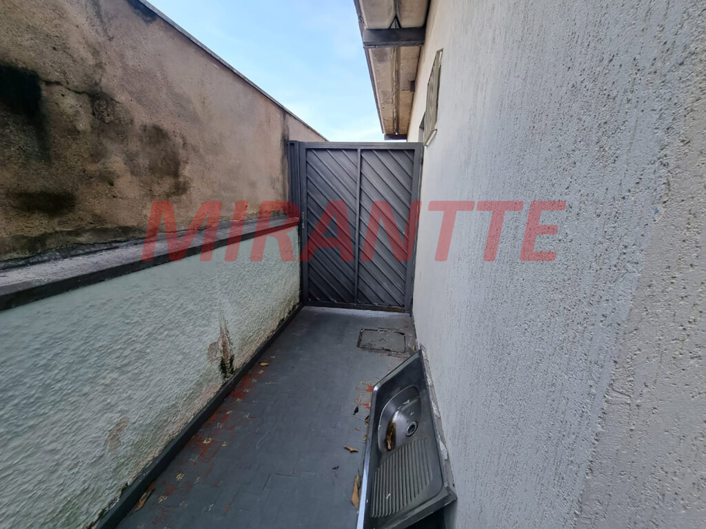 Sobrado com 2 quartos em Vila Guaca